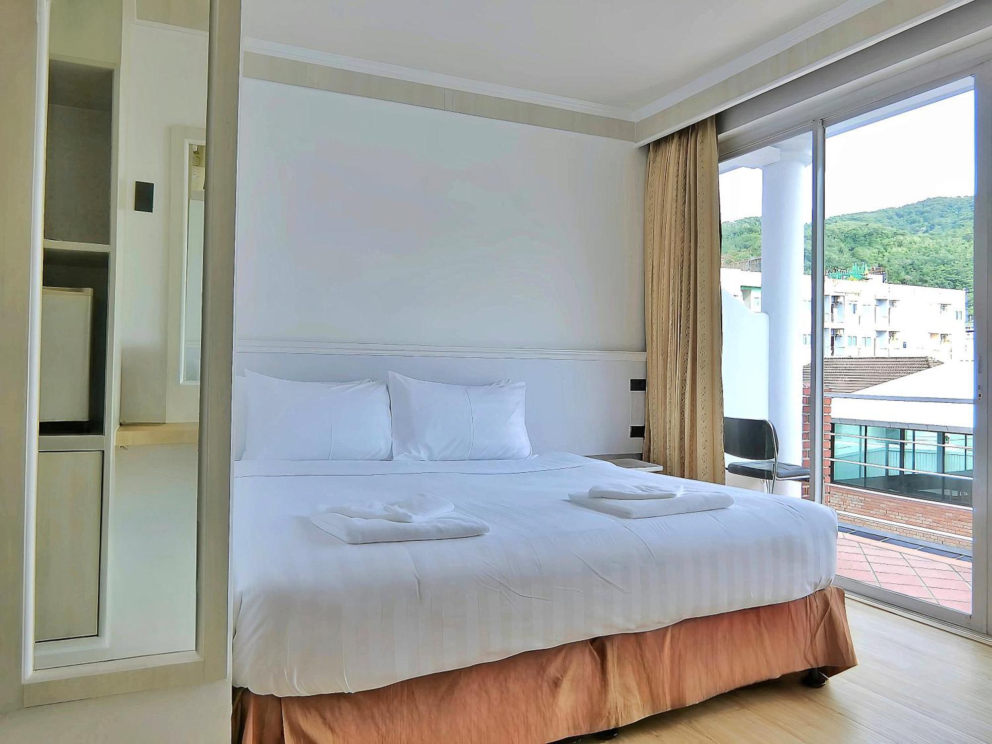 Sira Boutique Residence - Newly Renovated Patong Экстерьер фото